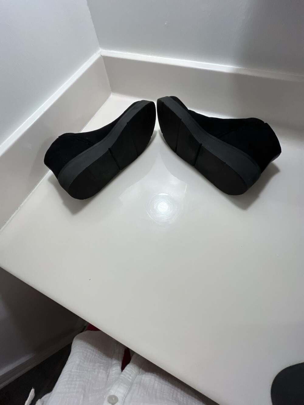 Bzees Women's Get Going Ankle Booties - Picture 7 of 10